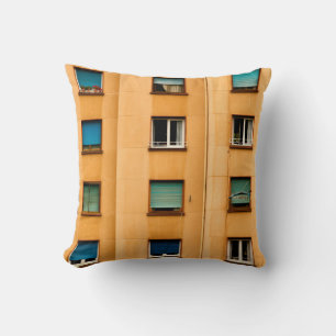 Städtische Sicht auf die Stadt Bilbaoapartment, ar Kissen