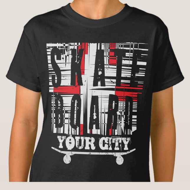 Stadtskateboard hinzufügen auf schwarz gestresstes T-Shirt (Von Creator hochgeladen)
