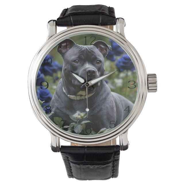 Staffordshire Bull Terrier in Blue Rose Garden, Armbanduhr (Vorderseite)