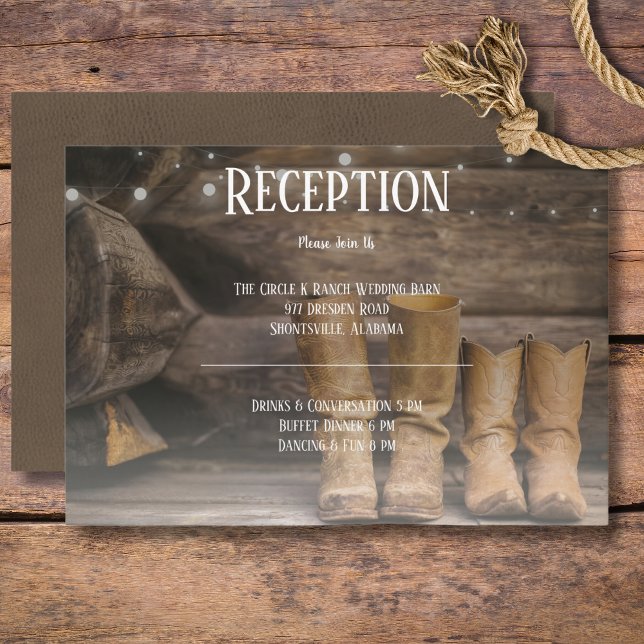 Stall & Boots Rustikaler Cowboy Western Empfang Begleitkarte (Rustic Boots for Two Cowboy Wedding Reception Enclosure Card)