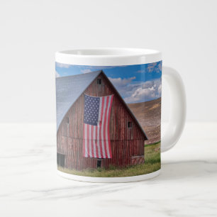 Stall mit amerikanischer Flagge Colfax, Washingto Jumbo-Tasse