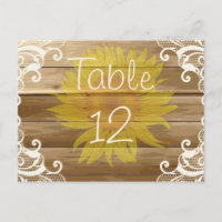 Stallholz Sonnenblumen und Vintage Spitzen