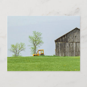 Stallszene mit Traktor Postkarte