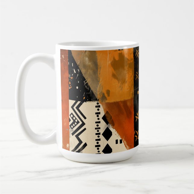 Stammmotive in Schwarz- und Erdtönen Kaffeetasse (Links)