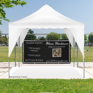 Stand der verfügbaren Produkte in Schwarz/Weiß Banner