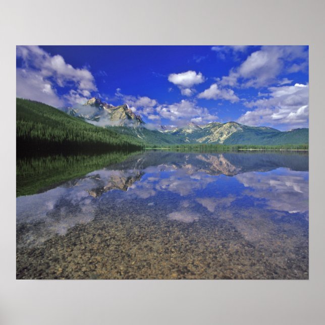 Stanley Lake im Sawzahngebirge von Idaho Poster (Vorne)