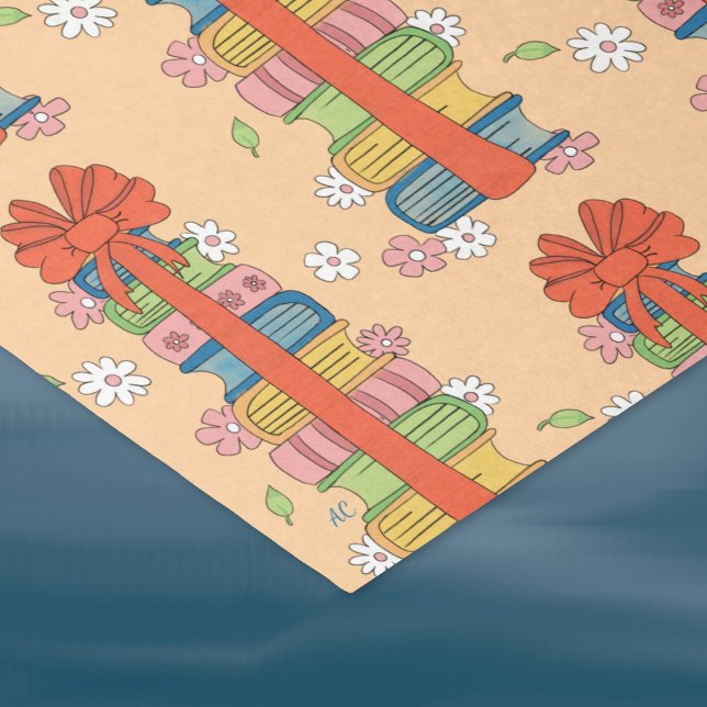 Stapel von Büchern mit Muster-Retro-Gewebepapier Seidenpapier (Beige tissue paper for book lovers .)