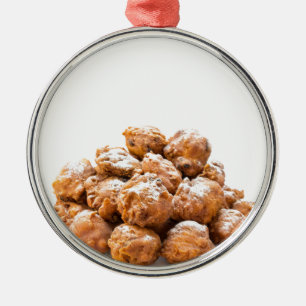 Stapel von gezuckert oliebollen oder brieten ornament aus metall