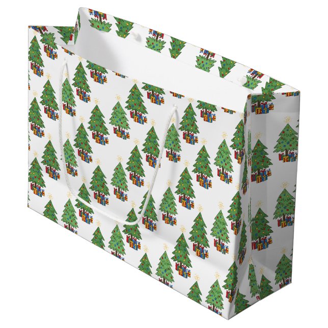 Star-topped Christmas Trees and Gifts Pattern Große Geschenktüte (Vorderseite Schrägansicht)
