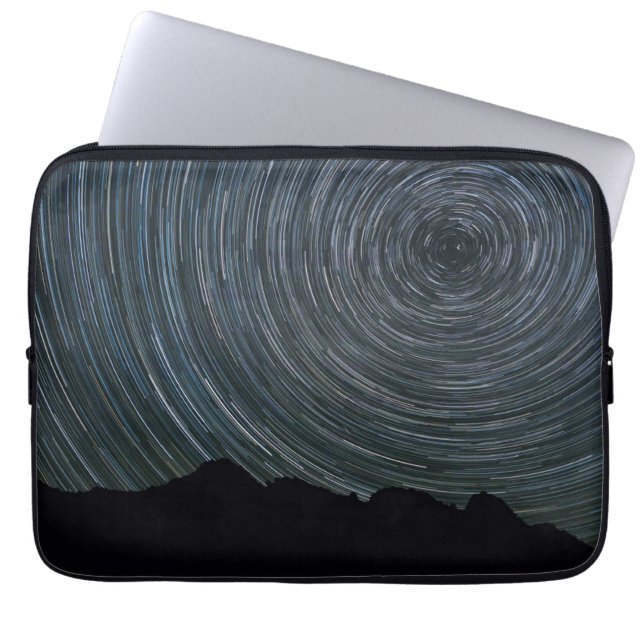 Star Trails um Polaris herum | Ingalls Pass Laptopschutzhülle (Vorderseite)