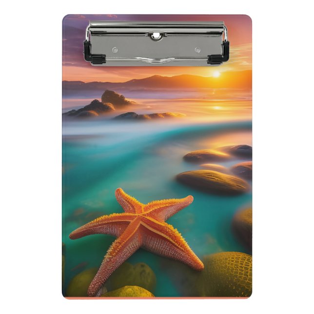 Starfish am Strand von Dawn Mini Klemmbrett (Vorderseite)