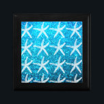 Starfish Patterns Beach Coastal Glittery Blue Nied Erinnerungskiste<br><div class="desc">Entworfen mit Sternenmustern im glitzernblauen Hintergrund!</div>