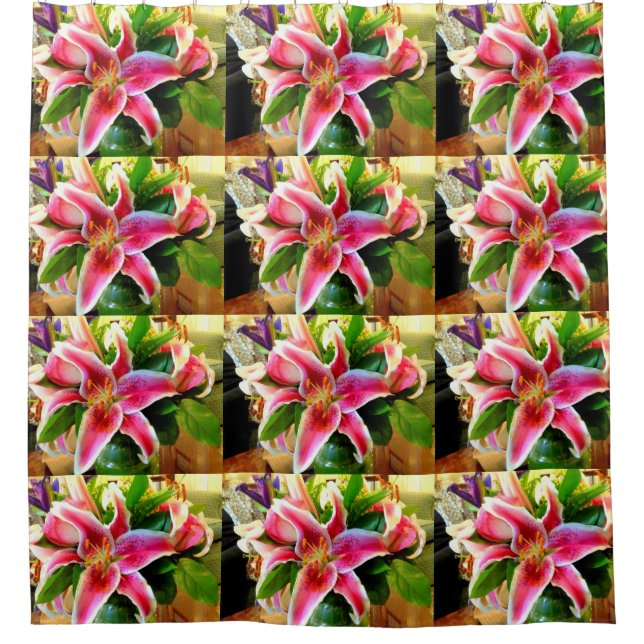 Stargazer-Lilien Duschvorhang (Vorderseite)
