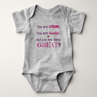 Stark, schön, GROSS Baby Strampler