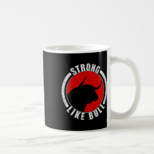 stark wie Bodybuilding von Bullen und Power heben Kaffeetasse