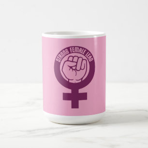 Starkes weibliches Führungs-Feminismus-Empowerment Verwandlungstasse