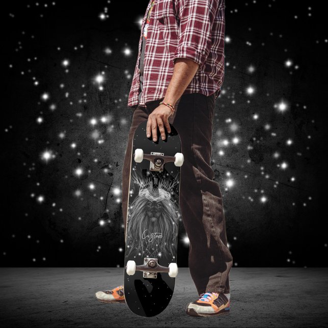 Starlight Lion mit Crosstramm-Schwarz Skateboard (Von Creator hochgeladen)