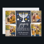 Starry Lights | Hanukkah Foto Collage Card Feiertagskarte<br><div class="desc">Die festliche Hanukkah-Fotokarte zeigt vier Fotos in einem Collage-Layout,  mit "fröhlicher Hanukkah" in weißer Schrift auf marineblau Hintergrund mit einem beleuchteten Menorah und weißen,  blauen und goldenen Sternen. Personalisieren Sie Ihre Namen unten,  und fügen Sie ein zusätzliches Foto auf der Rückseite hinzu.</div>