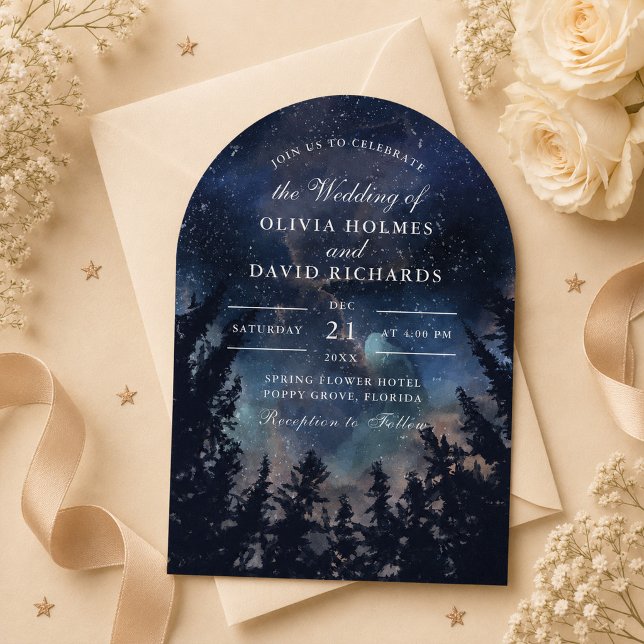 Starry Night Forest Wedding Arch Form Einladung (Celestial Starry Night Arch Wedding Invitation on an elegant celestial wedding table)