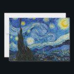 Starry Night | Vincent van Gogh<br><div class="desc">Die Starry Night (1889) von Vincent van Gogh ist eines der berühmtesten Meisterwerke postimpressionistischer Kunst. Der wirbelnde Nachthimmel voller Sterne und ein leuchtender Mond kontrastiert mit dem ruhigen Dorf und dem dunklen Zypressenbaum im Vordergrund. Van Gogh’s kühne Pinselstriche, seine lebendige Blues und seine emotionale Intensität machen dieses Gemälde zu einem...</div>