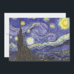 Starry Night von Vincent van Gogh Ankündigung<br><div class="desc">Starry Night by Vincent van Gogh ist ein Vintages, kunstvolles Post-Impressionismus Landschaft Stadtbild mit Blick auf Saint Remy, Frankreich aus van Gogh Asyl. Der Nachthimmel wirbelt mit Wolken und leuchtendem Halbmond und strahlenden Sternen über dem malerischen Dorf. Starry Night ist wahrscheinlich van Goghs berühmteste Gemälde und wurde während des Tages...</div>