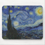 Starry Night von Vincent van Gogh Mousepad<br><div class="desc">Vincent Willem van Gogh war ein postimpressionistischer Maler holländischer Herkunft, dessen Werk - bemerkenswert für seine raue Schönheit, emotionale Ehrlichkeit und seine kühne Farbe - weit reichenden Einfluss auf die Kunst des 20. Jahrhunderts hatte. Nach Jahren schmerzhafter Angst und häufiger psychischer Erkrankungen starb er 37 Jahre an einer Schussverletzung, die...</div>