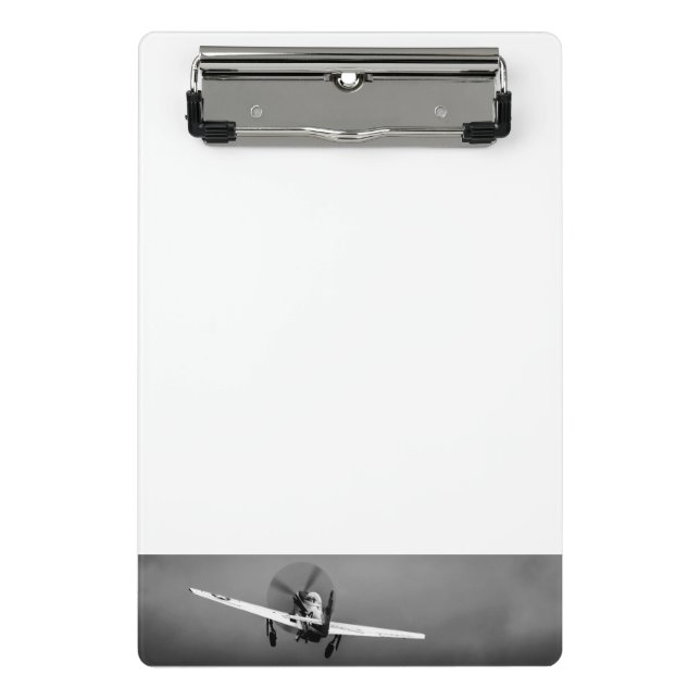 Start des Mustangs P-51 im Sturm Mini Klemmbrett (Vorderseite)