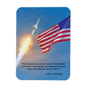 Start von Apollo 11 mit amerikanischer Flagge Magnet