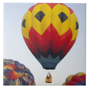 Start von Heißluftballons Fliese