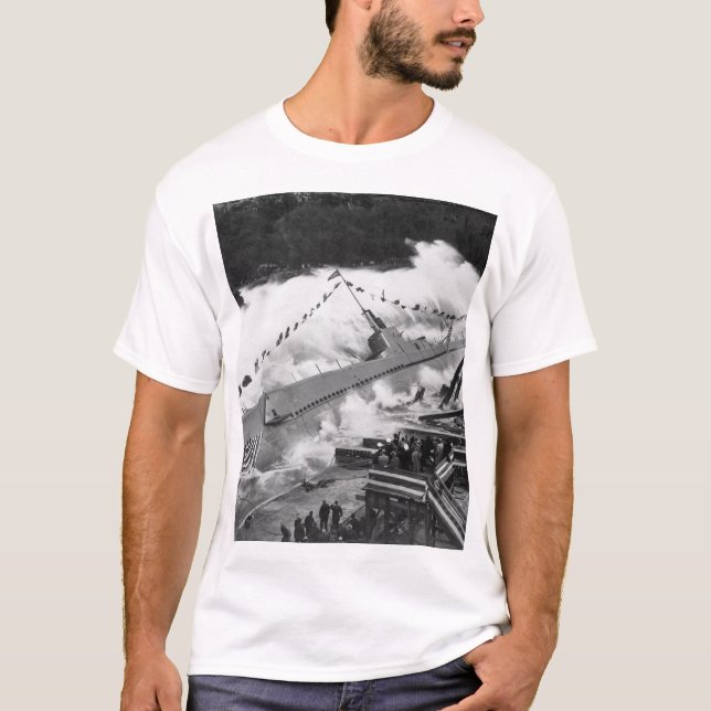 Starten von USSROBALO am 9. Mai 1943, bei T-Shirt (Vorderseite)