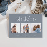Startende Verbindung | Hanukkah Foto Collage Feiertagskarte<br><div class="desc">Senden Sie Hanukkah Grüße an Freunde und Familie in schicken Stil mit unseren eleganten Fotokarten. Die Karte ist so konzipiert, dass sie drei Ihrer liebsten quadratischen Fotos, die nebeneinander in einem Collage-Format angeordnet sind, aufnehmen kann. Sie enthält Ihren persönlichen Gruß (mit "fröhlicher Hanukkah" gezeigt) und die Familiennamen, die sich unten...</div>