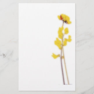 Stationery with yellow flowers briefpapier