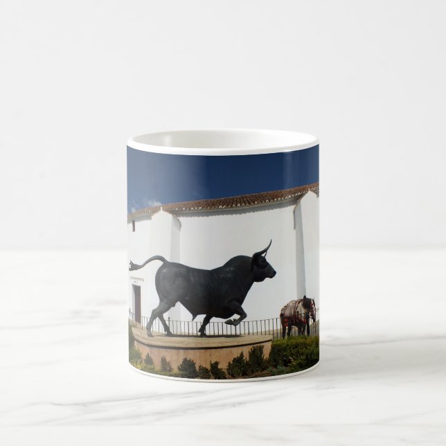 Statue des Bullen und des spanischen Pferdes Kaffeetasse (Mittel)