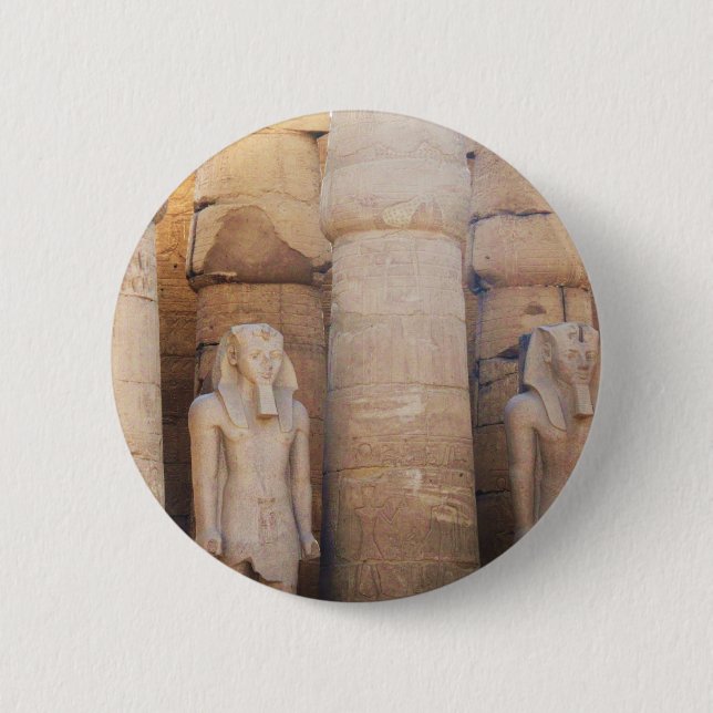 Statue des Pharaos Ramses II, der Luxor-Tempel Button (Vorderseite)