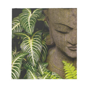 Statue in Garten-Standortinformationen: Chiang MA Notizblock