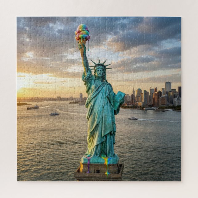 Statue of Liberty With Rainbow Ice Cream Cone (Vertikal)