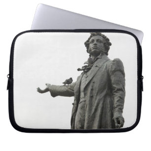 Statue von Alexander Puschkin, Sankt Petersburg Laptopschutzhülle