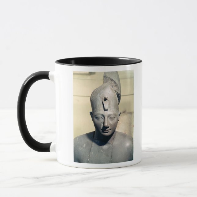 Statue von Tuthmosis III Tasse (Links)
