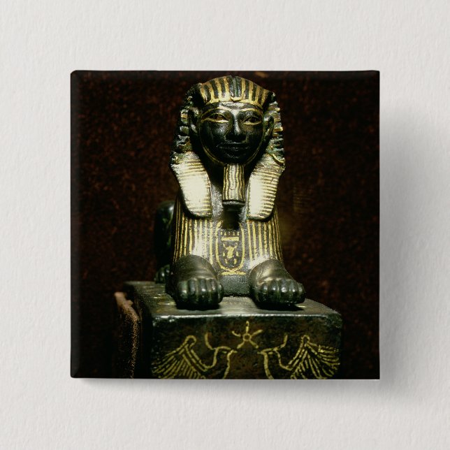Statuette einer Sphinxes Königs Tuthmosis III, Button (Vorderseite)