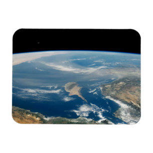 Staub über dem Mittelmeer und der Insel Zypern Magnet