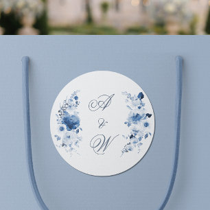 Staubblau Aquarell Blumen Hochzeitsmonogramm Runder Aufkleber