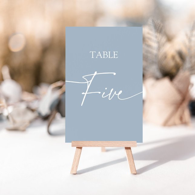 Staubblau minimalistischer eleganter Tisch fünf Tischnummer (Von Creator hochgeladen)