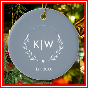 Staubblau und Weiß Modernes Initialen-Monogramm Keramik Ornament