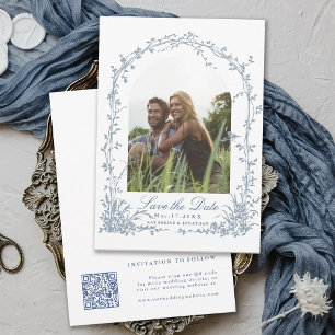 Staubblaue botanische Torbogen-Gartenhochzeit Foto Save The Date