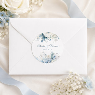 Staubblaue Hochzeitsaufkleber Namen und Datum Runder Aufkleber