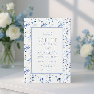 Staubblaue Hochzeitseinladung mit feiner Kunst und Einladung