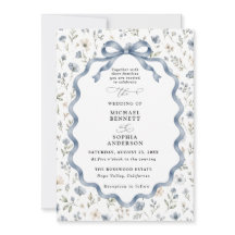 Staubblaue Wildblumen-Bogen-Hochzeitseinladung