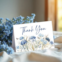 Staubblaue Wildblumen- & Schmetterlings-Hochzeit