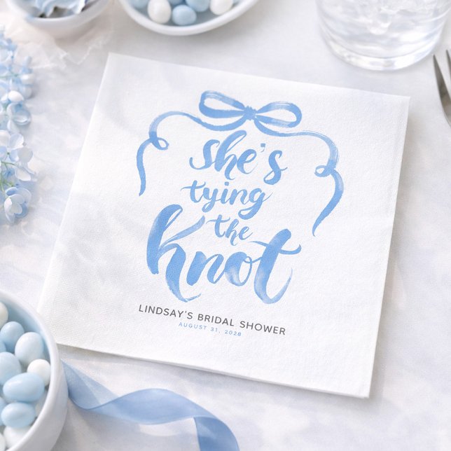 Staubblauer Bogen - She's Tying the Knot Junggesel Serviette (Dusty Blue Bow Whimsical Bridal Shower Napkins She's Tying The Knot)