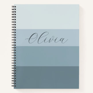 Staubblauer Farbverlauf Olivia Name Notizbuch